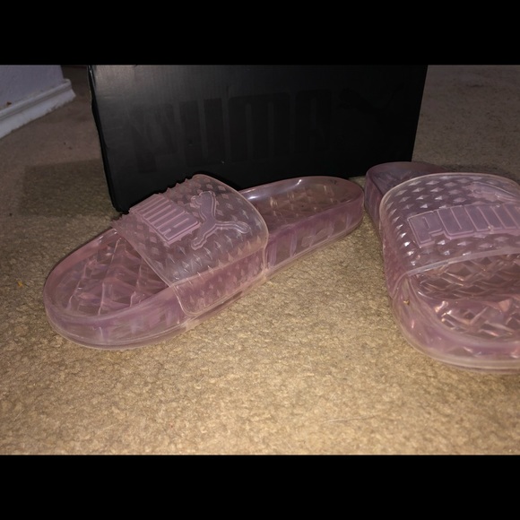 Pink fenty sandals - Picture 1 of 1